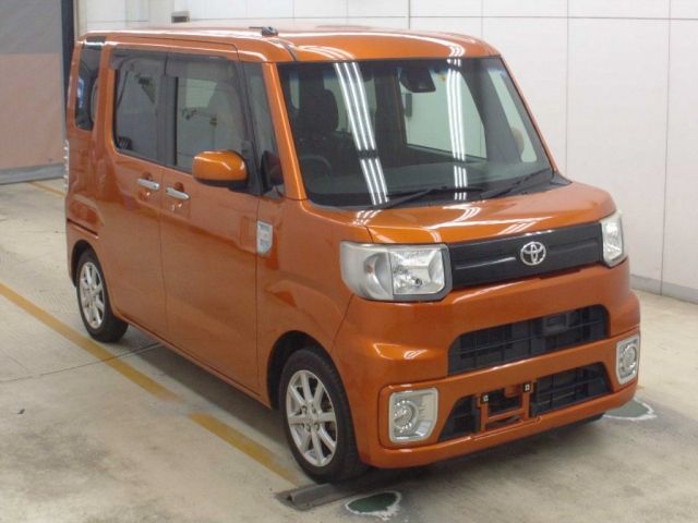 3039 TOYOTA PIXIS MEGA LA700A 2016 г. (NAA Osaka)